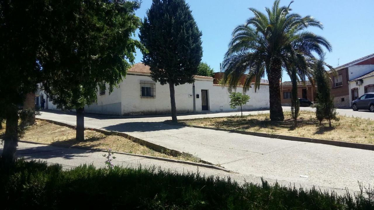 فيلا La Casa De La Puebla La Puebla de Montalbán المظهر الخارجي الصورة